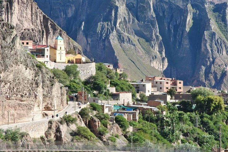 https://mdw-travel-data-us-east-1.s3.amazonaws.com/img/country/Argentina/Iruya/img_02.jpg