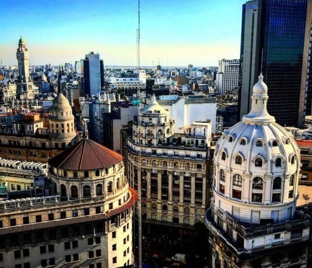 https://mdw-travel-data-us-east-1.s3.amazonaws.com/img/country/Argentina/Mirador-Homenaje-al-Sol/img_02.jpg