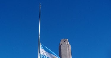 https://mdw-travel-data-us-east-1.s3.amazonaws.com/img/country/Argentina/Monumento-a-la-Bandera/img_04.jpg