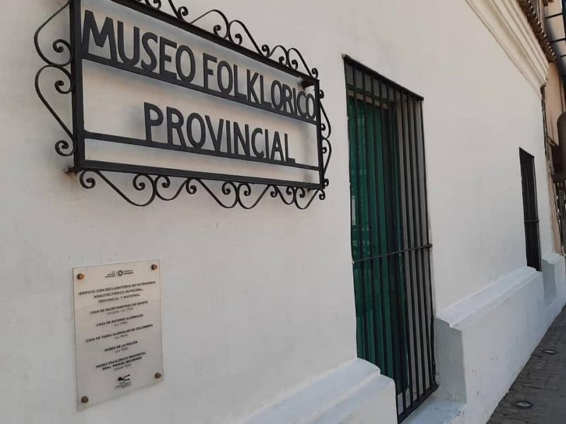 https://mdw-travel-data-us-east-1.s3.amazonaws.com/img/country/Argentina/Museo-Folklorico-Provincial/img_00.jpg