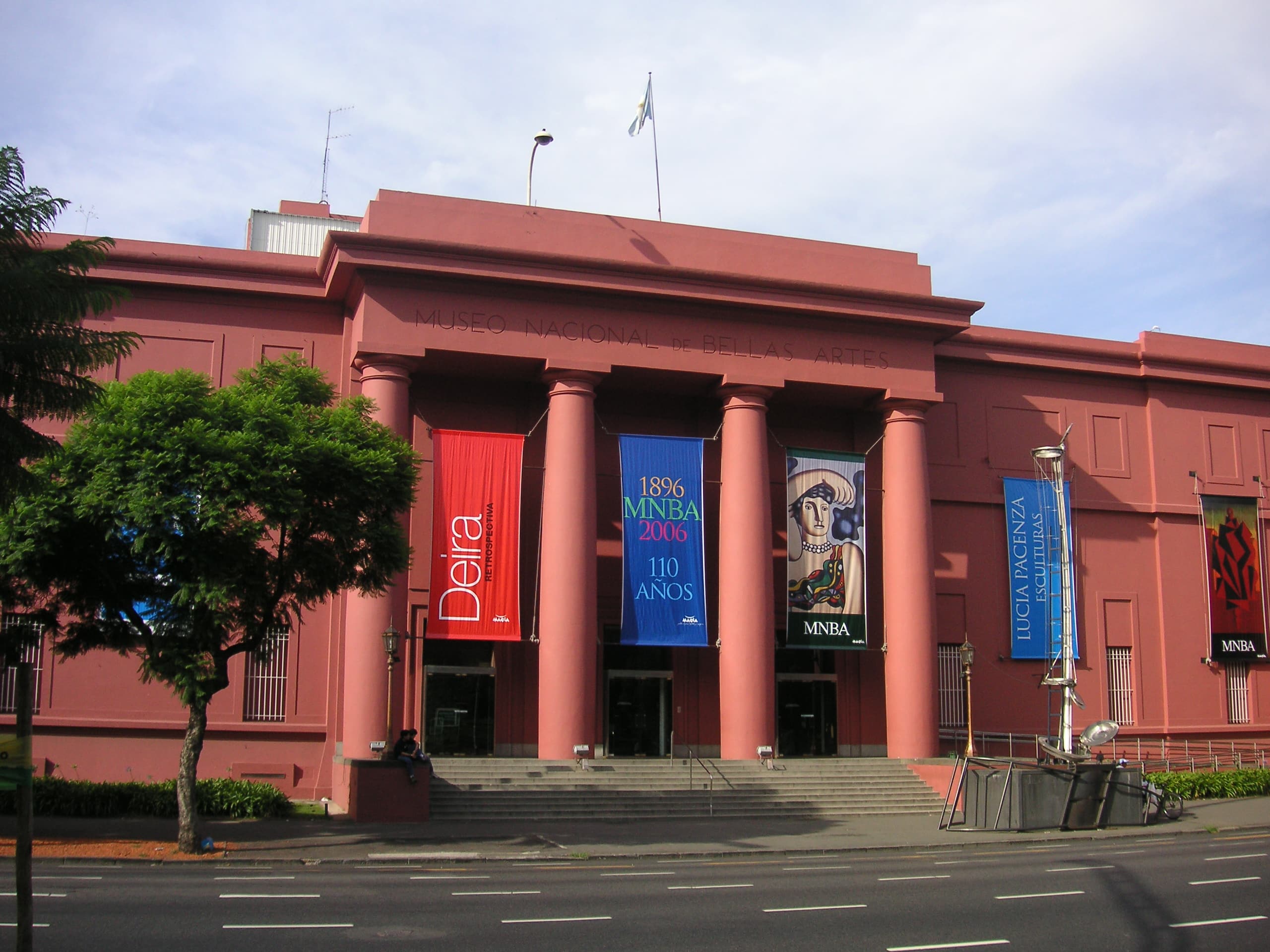 https://mdw-travel-data-us-east-1.s3.amazonaws.com/img/country/Argentina/Museo-Provincial-de-Bellas-Artes-Emilio-Pettoruti/img_03.jpg