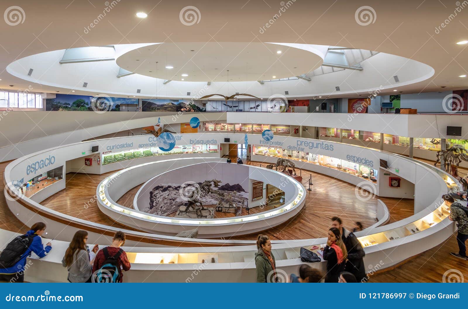 https://mdw-travel-data-us-east-1.s3.amazonaws.com/img/country/Argentina/Museo-de-Ciencias-Naturales/img_03.jpg