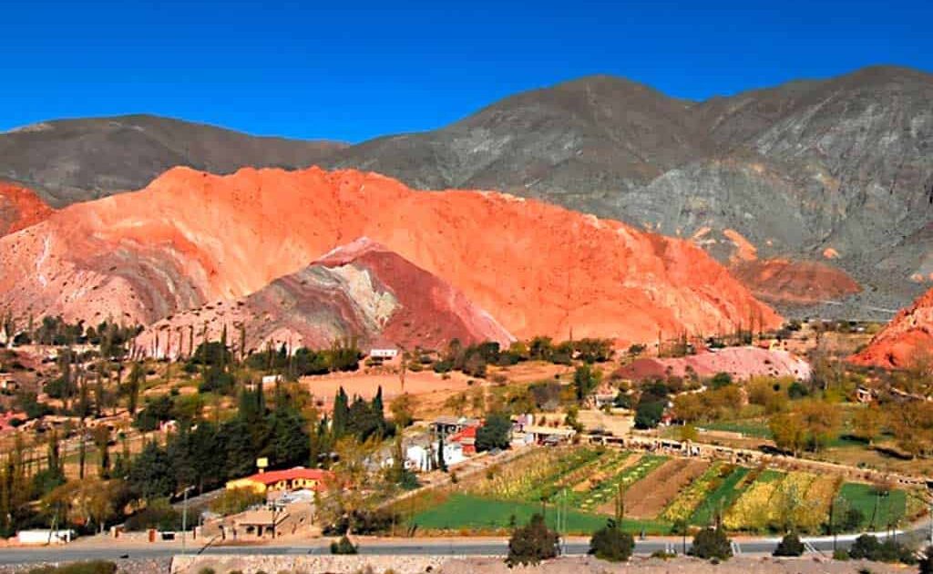 https://mdw-travel-data-us-east-1.s3.amazonaws.com/img/country/Argentina/Museo-de-Historia-Natural-de-Jujuy/img_02.jpg