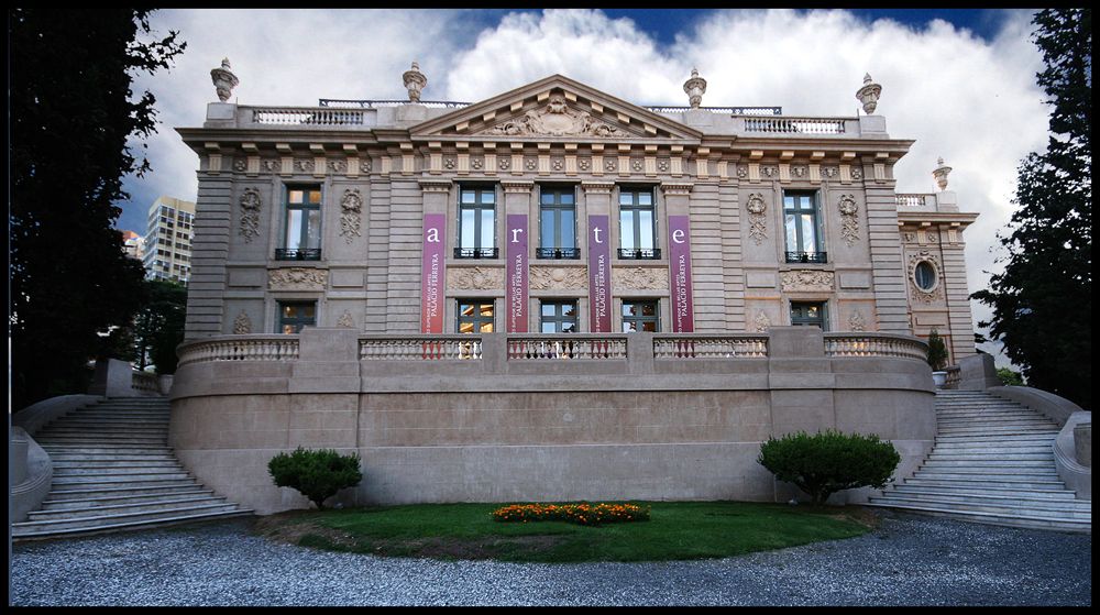 https://mdw-travel-data-us-east-1.s3.amazonaws.com/img/country/Argentina/Palacio-Ferreyra/img_01.jpg