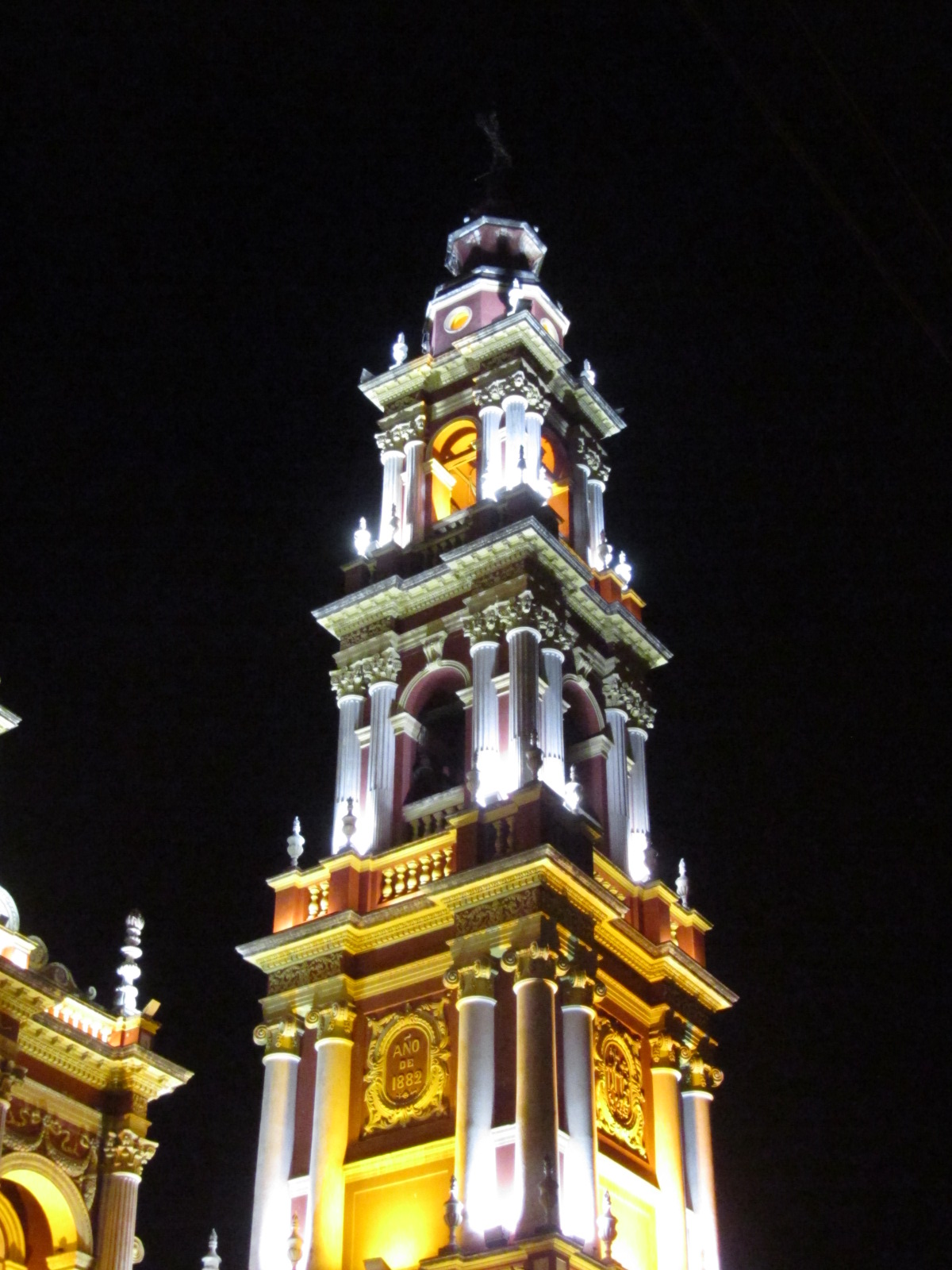 https://mdw-travel-data-us-east-1.s3.amazonaws.com/img/country/Argentina/Parque-Civico/img_01.jpg