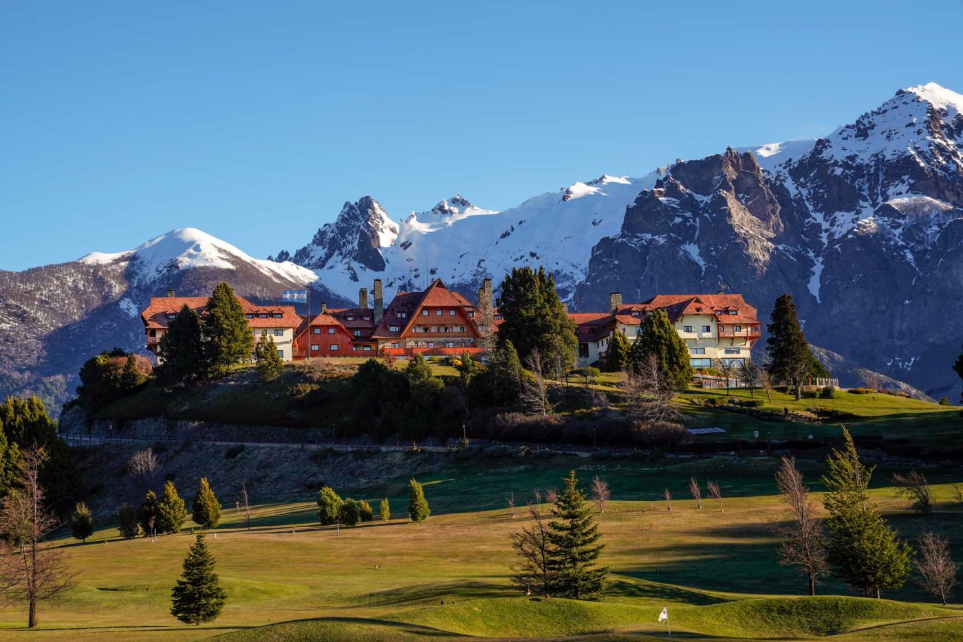 https://mdw-travel-data-us-east-1.s3.amazonaws.com/img/country/Argentina/Parque-Municipal-Llao-Llao/img_03.jpg