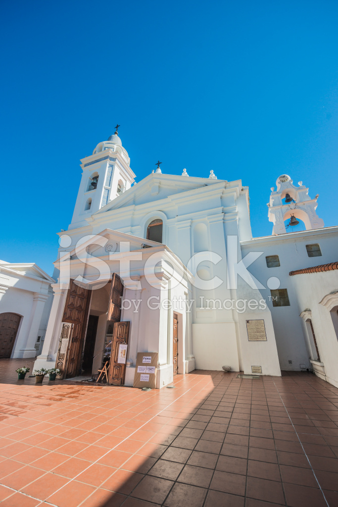 https://mdw-travel-data-us-east-1.s3.amazonaws.com/img/country/Argentina/Pilar/img_01.jpg