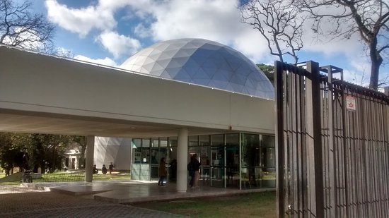 https://mdw-travel-data-us-east-1.s3.amazonaws.com/img/country/Argentina/Planetario-Ciudad-de-La-Plata/img_01.jpg
