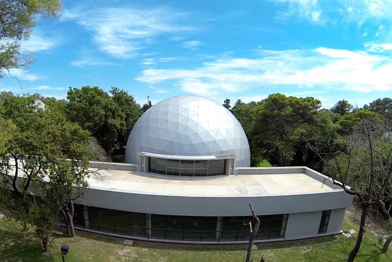 https://mdw-travel-data-us-east-1.s3.amazonaws.com/img/country/Argentina/Planetario-Ciudad-de-La-Plata/img_02.jpg