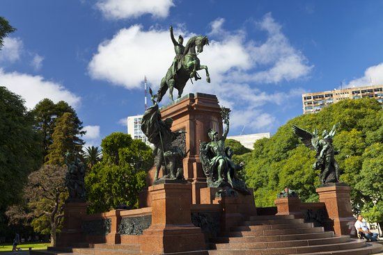 https://mdw-travel-data-us-east-1.s3.amazonaws.com/img/country/Argentina/Plaza-San-Martin/img_01.jpg