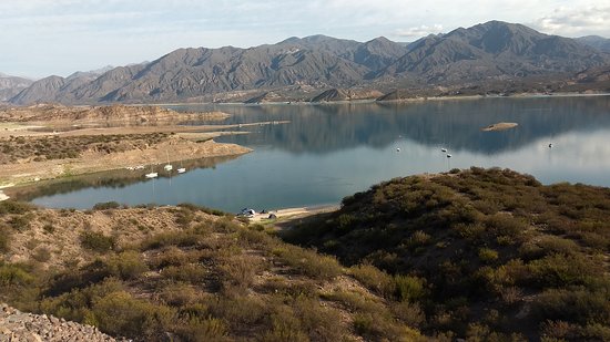 https://mdw-travel-data-us-east-1.s3.amazonaws.com/img/country/Argentina/Potrerillos-Dam/img_04.jpg