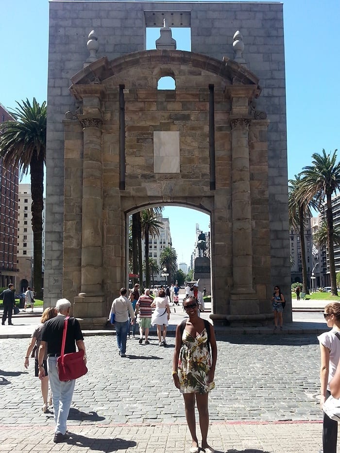 https://mdw-travel-data-us-east-1.s3.amazonaws.com/img/country/Argentina/Puerta-de-la-Ciudad/img_01.jpg