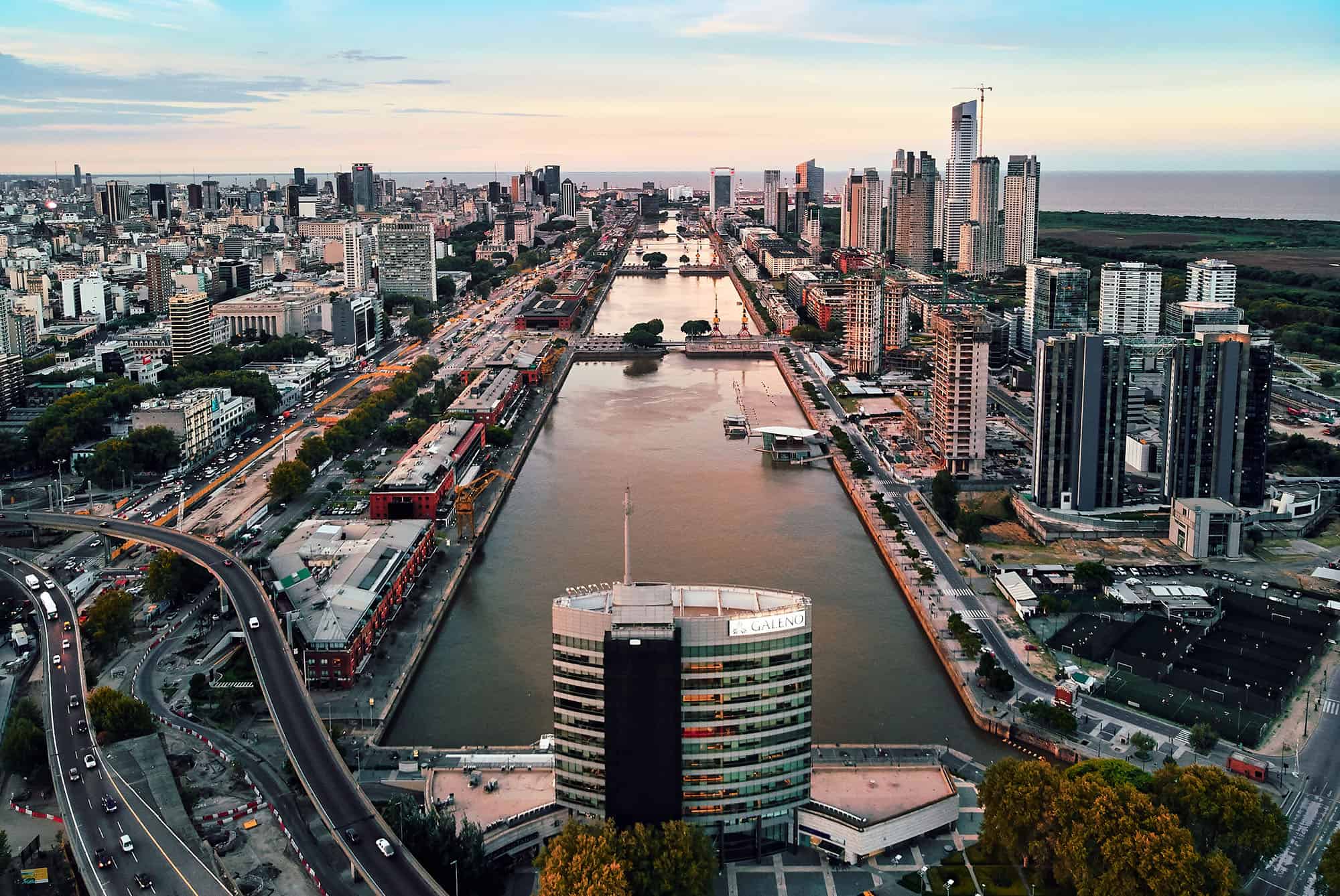 https://mdw-travel-data-us-east-1.s3.amazonaws.com/img/country/Argentina/Puerto-Madero/img_01.jpg