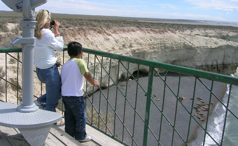 https://mdw-travel-data-us-east-1.s3.amazonaws.com/img/country/Argentina/Punta-Loma/img_03.jpg