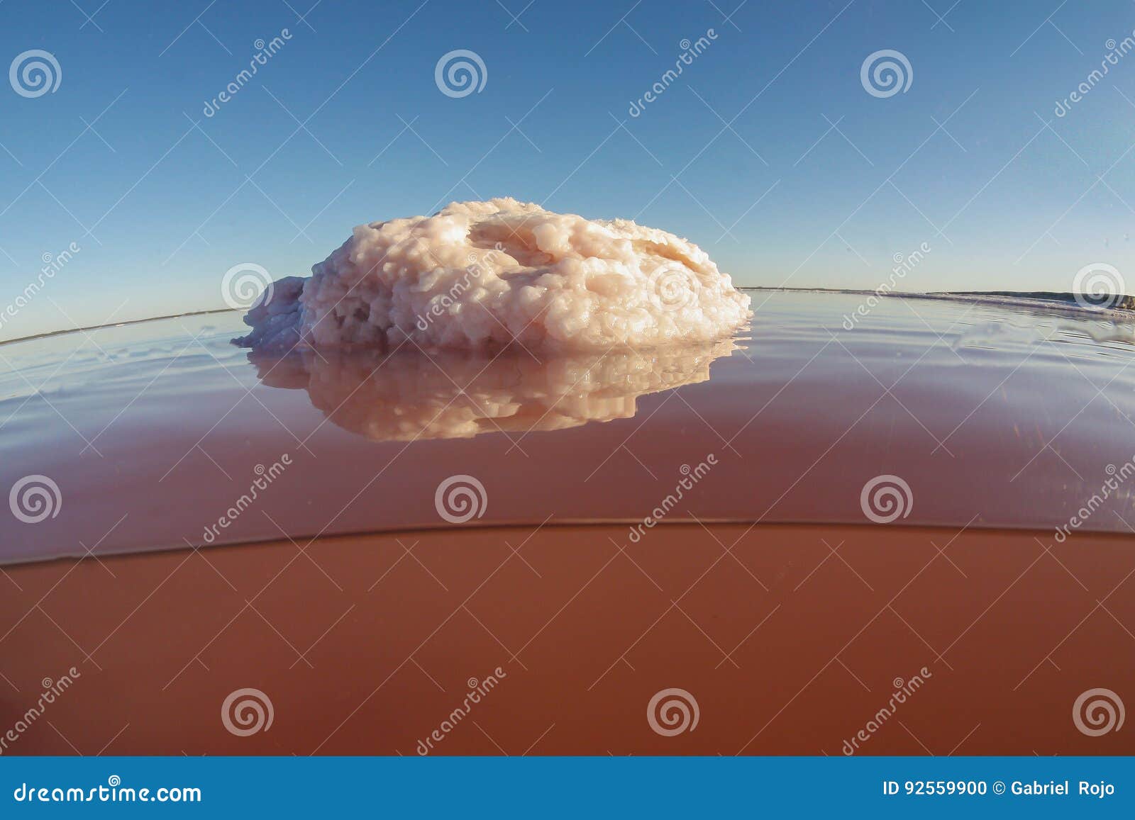 https://mdw-travel-data-us-east-1.s3.amazonaws.com/img/country/Argentina/Salt-Lakes-of-La-Pampa/img_04.jpg