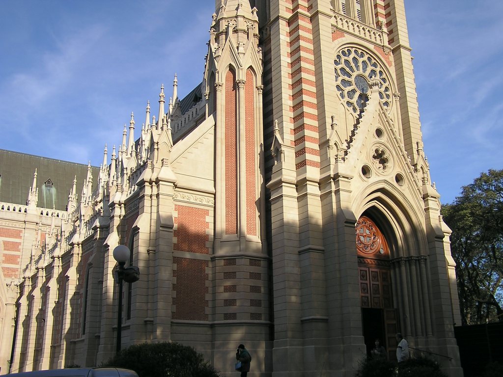 https://mdw-travel-data-us-east-1.s3.amazonaws.com/img/country/Argentina/San-Isidro/img_03.jpg