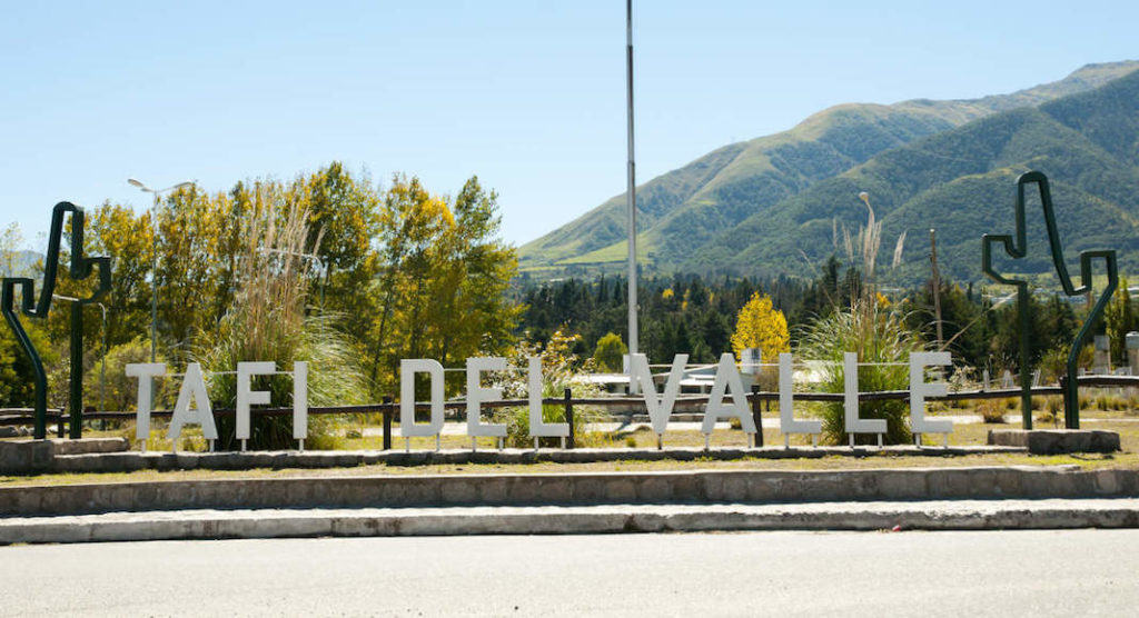 https://mdw-travel-data-us-east-1.s3.amazonaws.com/img/country/Argentina/Tafi-Viejo/img_04.jpg