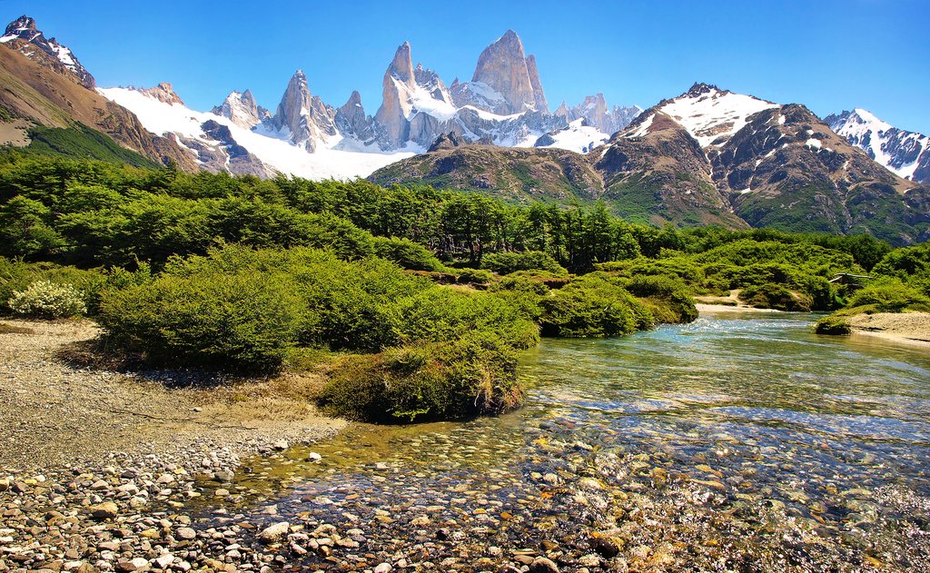 https://mdw-travel-data-us-east-1.s3.amazonaws.com/img/country/Argentina/Tierra-del-Fuego-National-Park/img_02.jpg