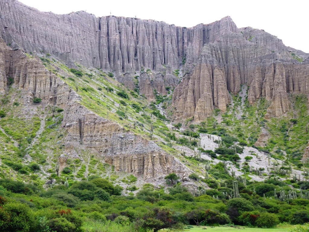 https://mdw-travel-data-us-east-1.s3.amazonaws.com/img/country/Argentina/Tumbaya/img_02.jpg