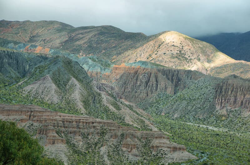 https://mdw-travel-data-us-east-1.s3.amazonaws.com/img/country/Argentina/Tumbaya/img_05.jpg