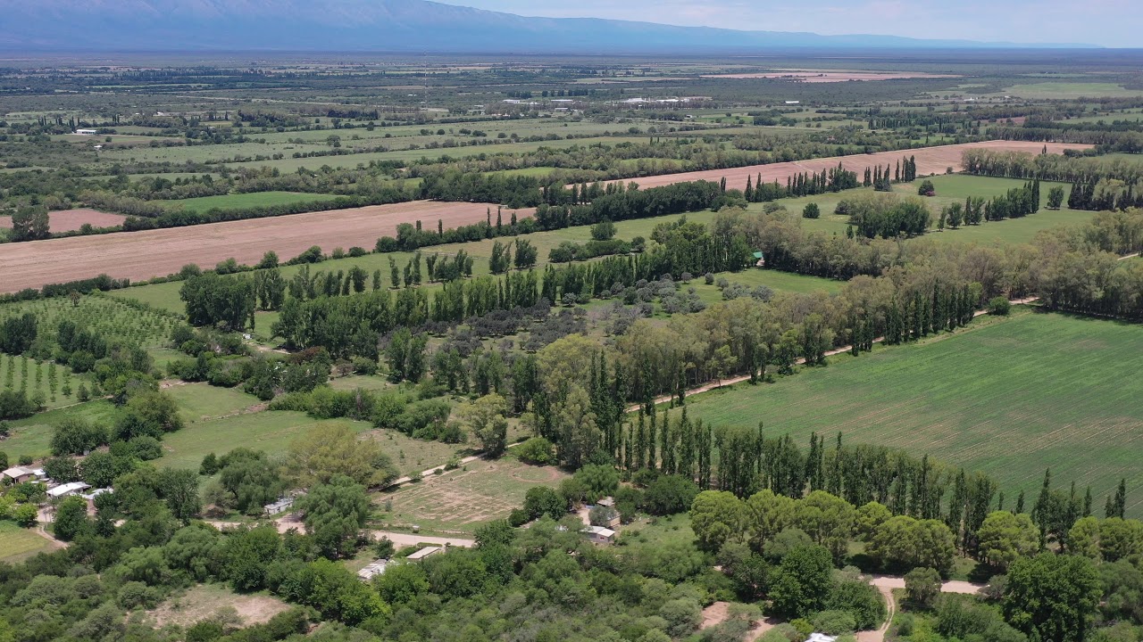 https://mdw-travel-data-us-east-1.s3.amazonaws.com/img/country/Argentina/Villa-Dolores/img_03.jpg