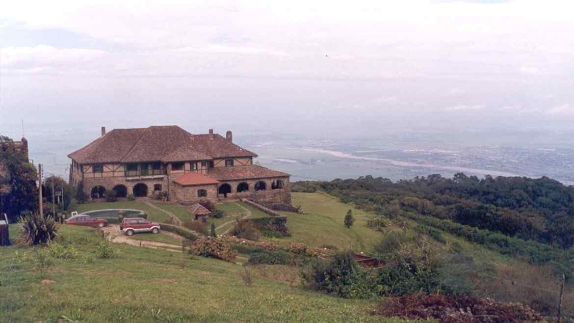 https://mdw-travel-data-us-east-1.s3.amazonaws.com/img/country/Argentina/Villa-Nougues/img_01.jpg