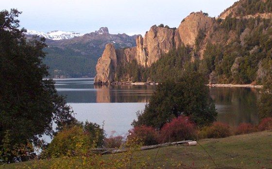 https://mdw-travel-data-us-east-1.s3.amazonaws.com/img/country/Argentina/Villa-Traful/img_04.jpg