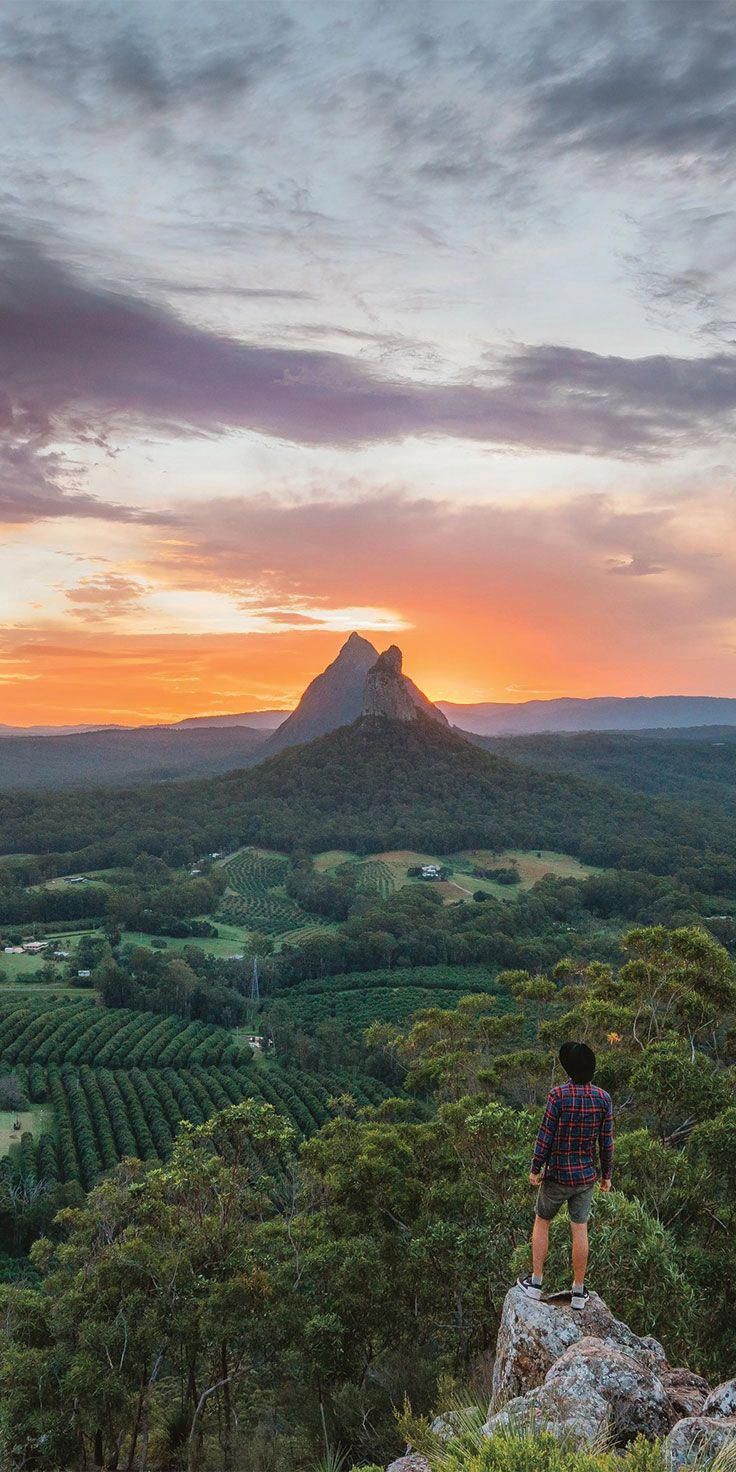 https://mdw-travel-data-us-east-1.s3.amazonaws.com/img/country/Australia/Airlie-Beach/img_03.jpg