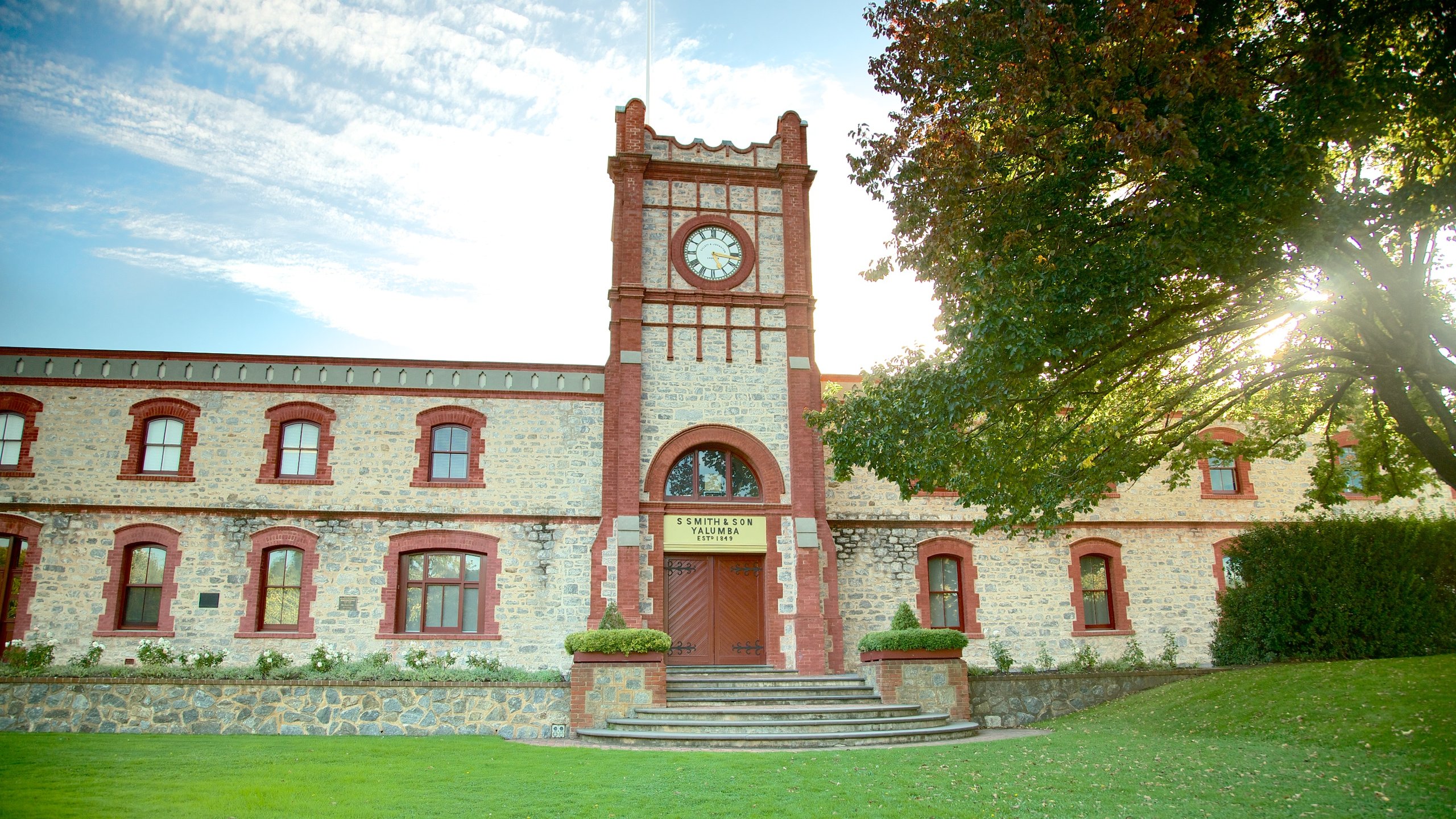 https://mdw-travel-data-us-east-1.s3.amazonaws.com/img/country/Australia/Angaston/img_04.jpg