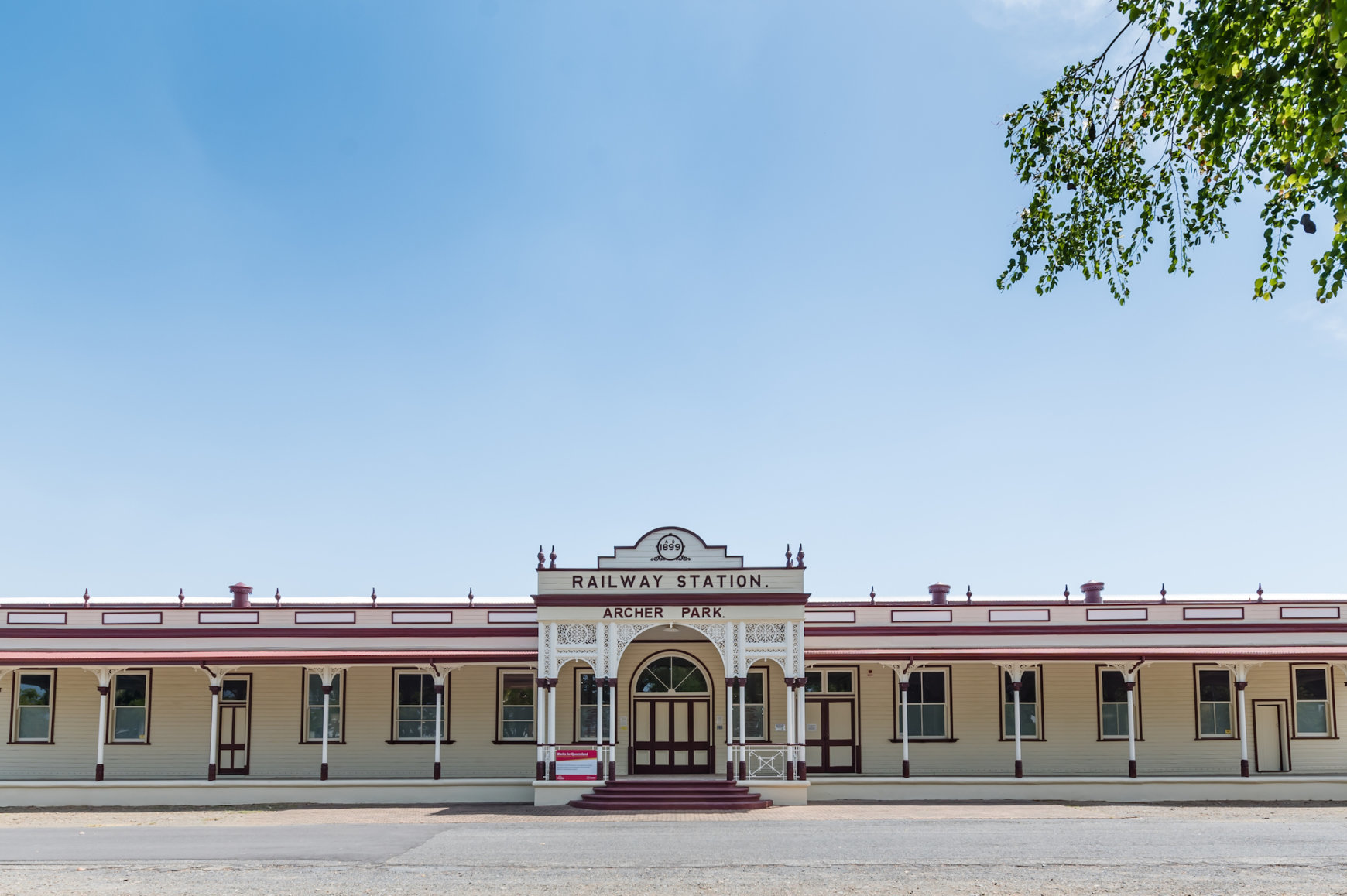 https://mdw-travel-data-us-east-1.s3.amazonaws.com/img/country/Australia/Archer-Park-Rail-Museum/img_03.jpg