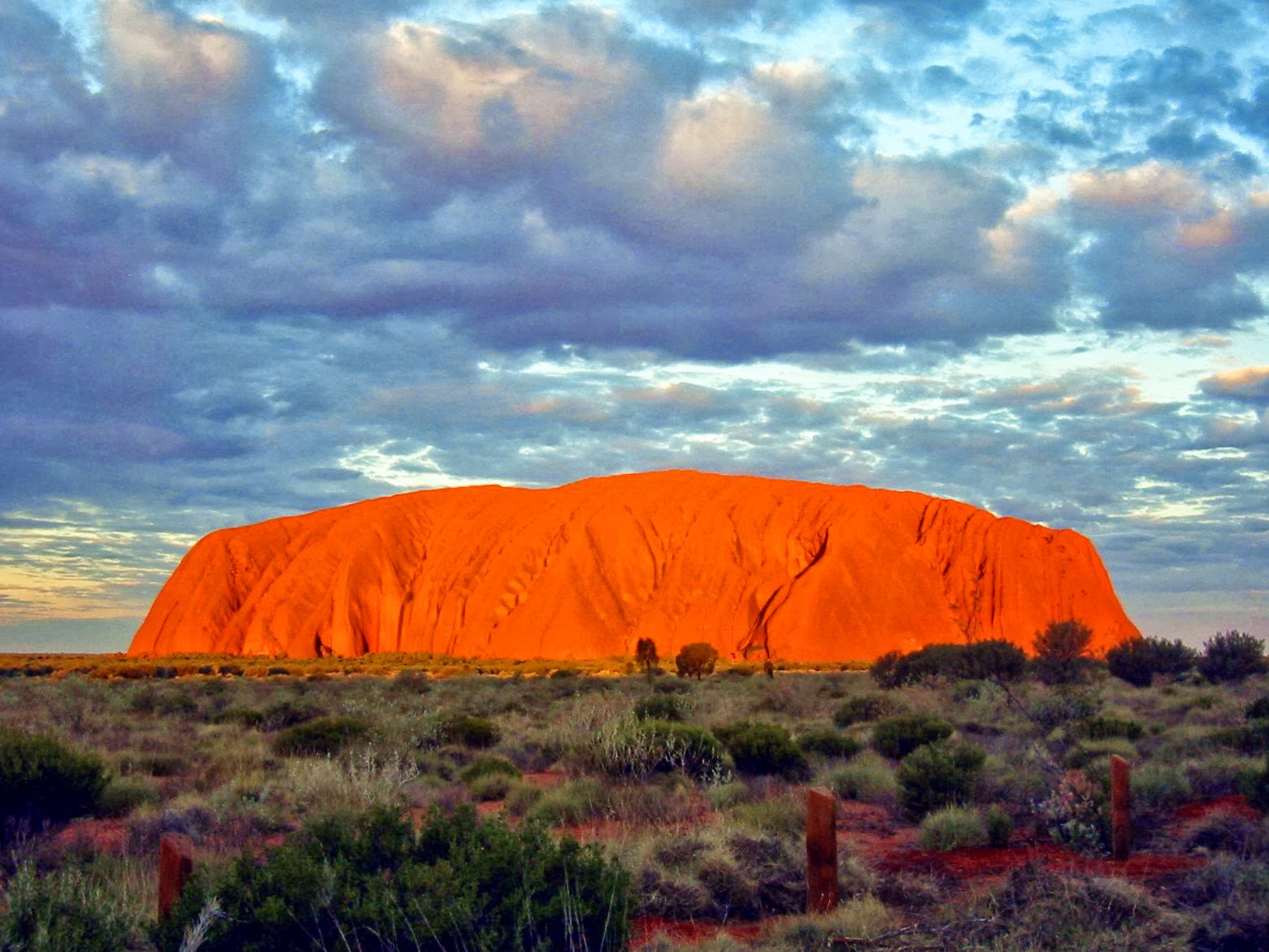 https://mdw-travel-data-us-east-1.s3.amazonaws.com/img/country/Australia/Aussie-World/img_03.jpg