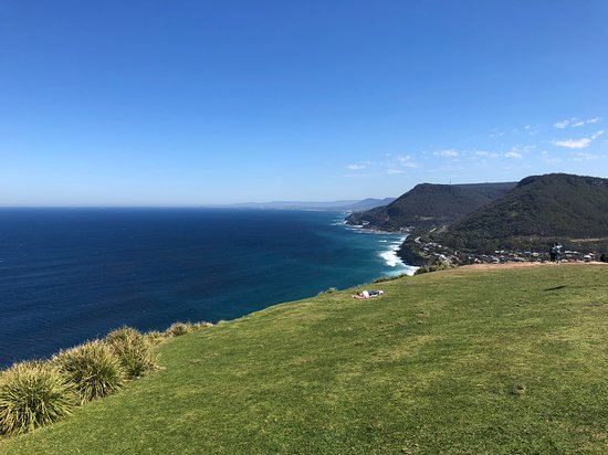 https://mdw-travel-data-us-east-1.s3.amazonaws.com/img/country/Australia/Bald-Hill-Lookout/img_01.jpg