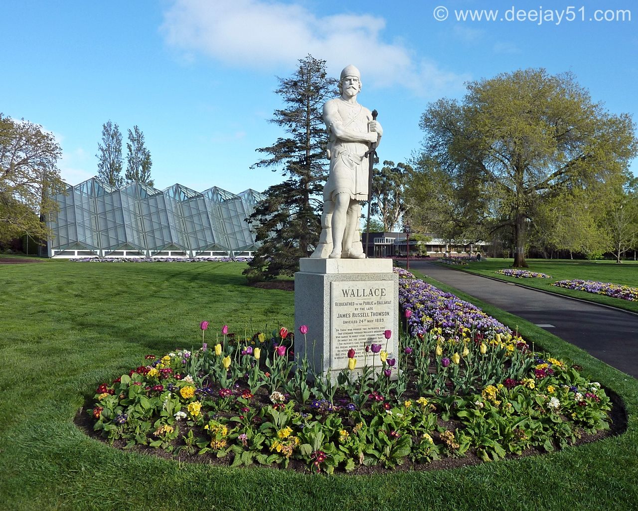 https://mdw-travel-data-us-east-1.s3.amazonaws.com/img/country/Australia/Ballarat-Botanical-Gardens/img_01.jpg
