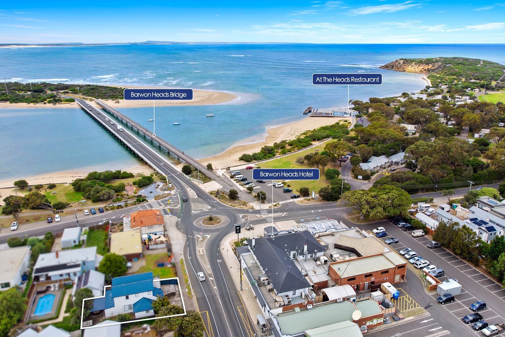 https://mdw-travel-data-us-east-1.s3.amazonaws.com/img/country/Australia/Barwon-Heads-Bridge/img_01.jpg