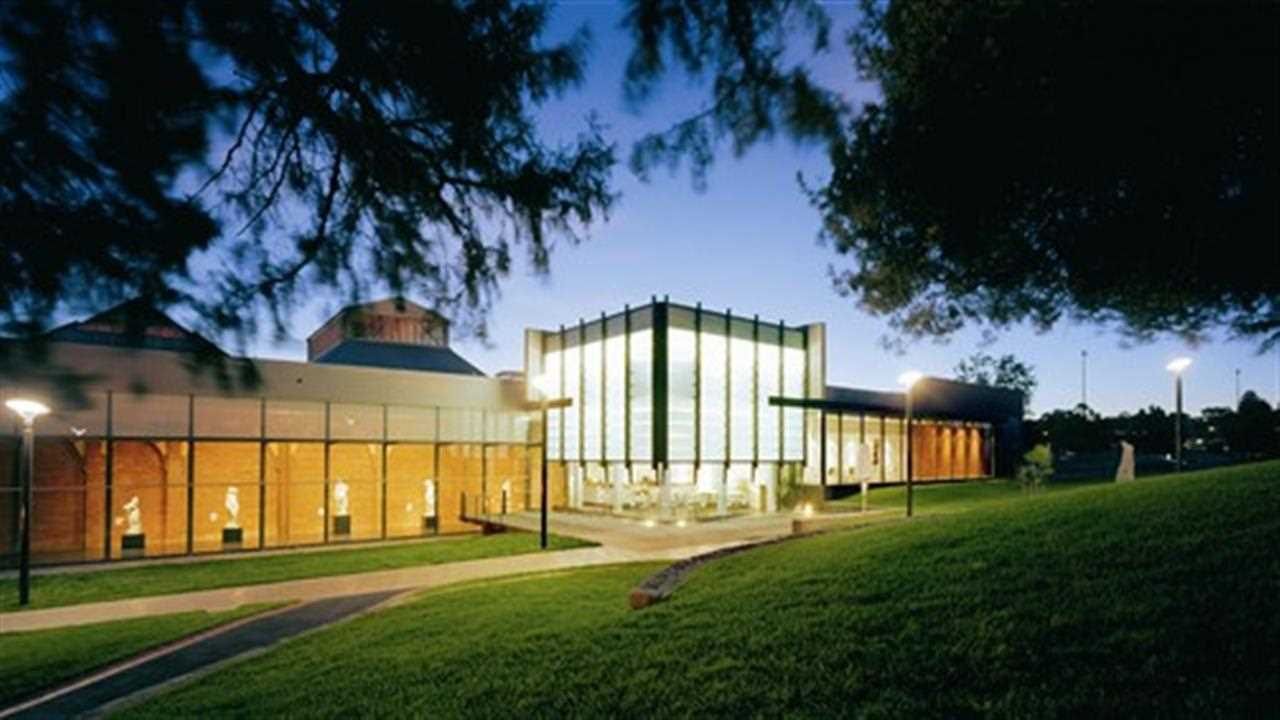 https://mdw-travel-data-us-east-1.s3.amazonaws.com/img/country/Australia/Bendigo-Art-Gallery/img_03.jpg