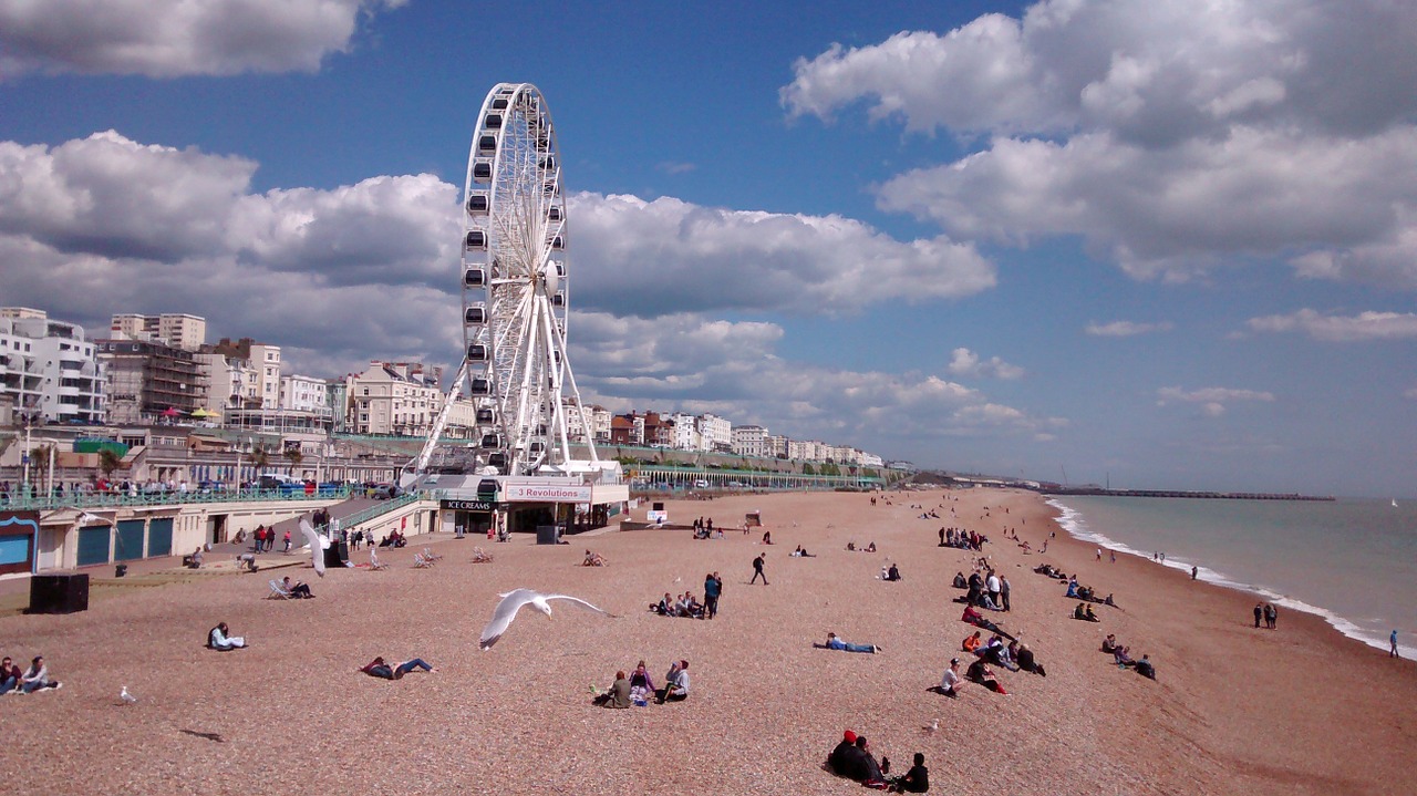 https://mdw-travel-data-us-east-1.s3.amazonaws.com/img/country/Australia/Brighton-Beach/img_01.jpg