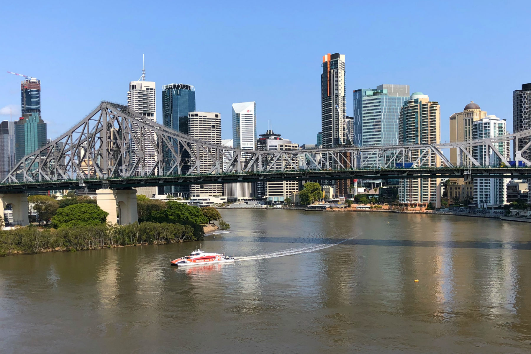 https://mdw-travel-data-us-east-1.s3.amazonaws.com/img/country/Australia/Brisbane-River/img_02.jpg
