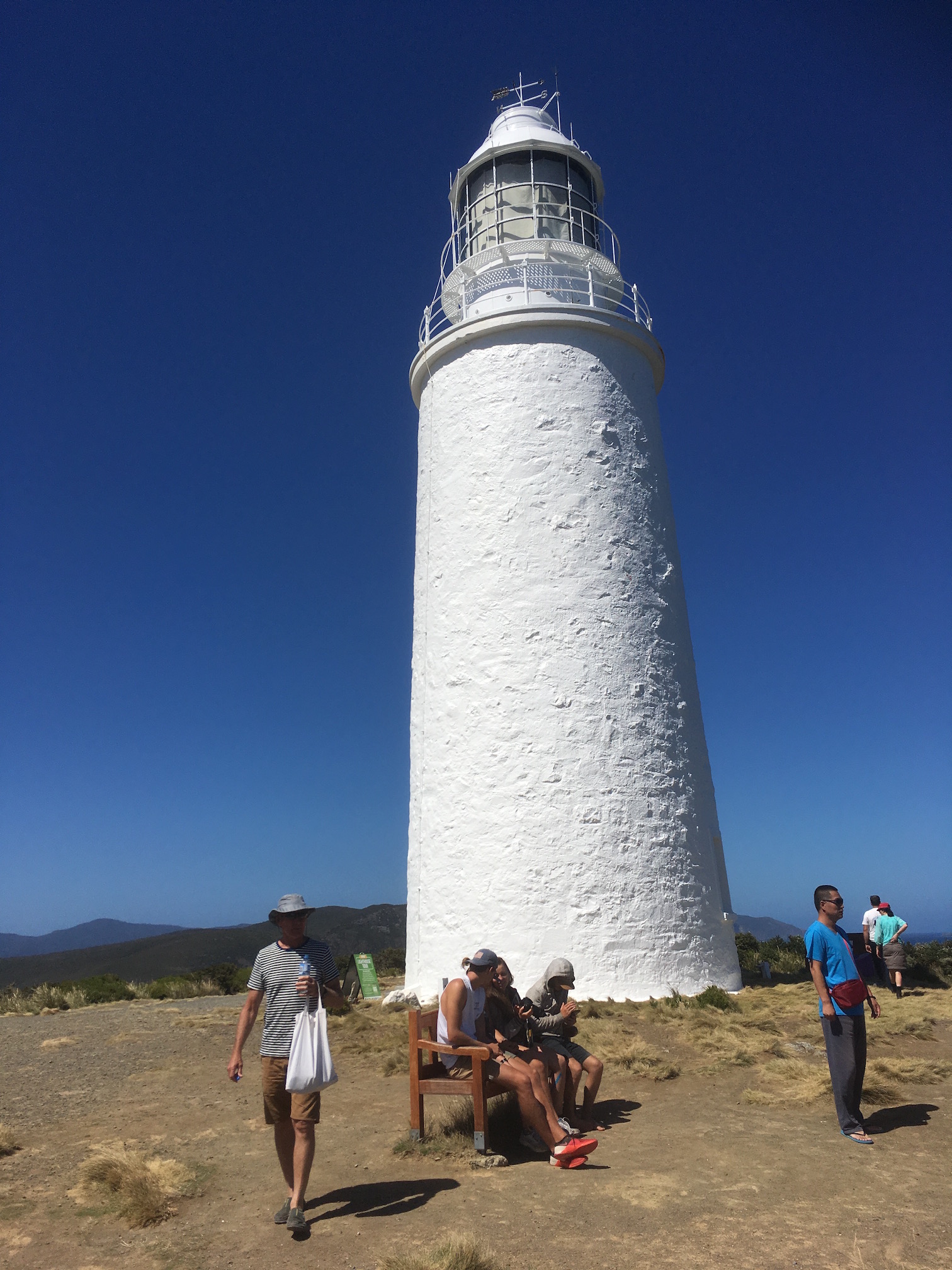 https://mdw-travel-data-us-east-1.s3.amazonaws.com/img/country/Australia/Bruny-Island/img_05.jpg