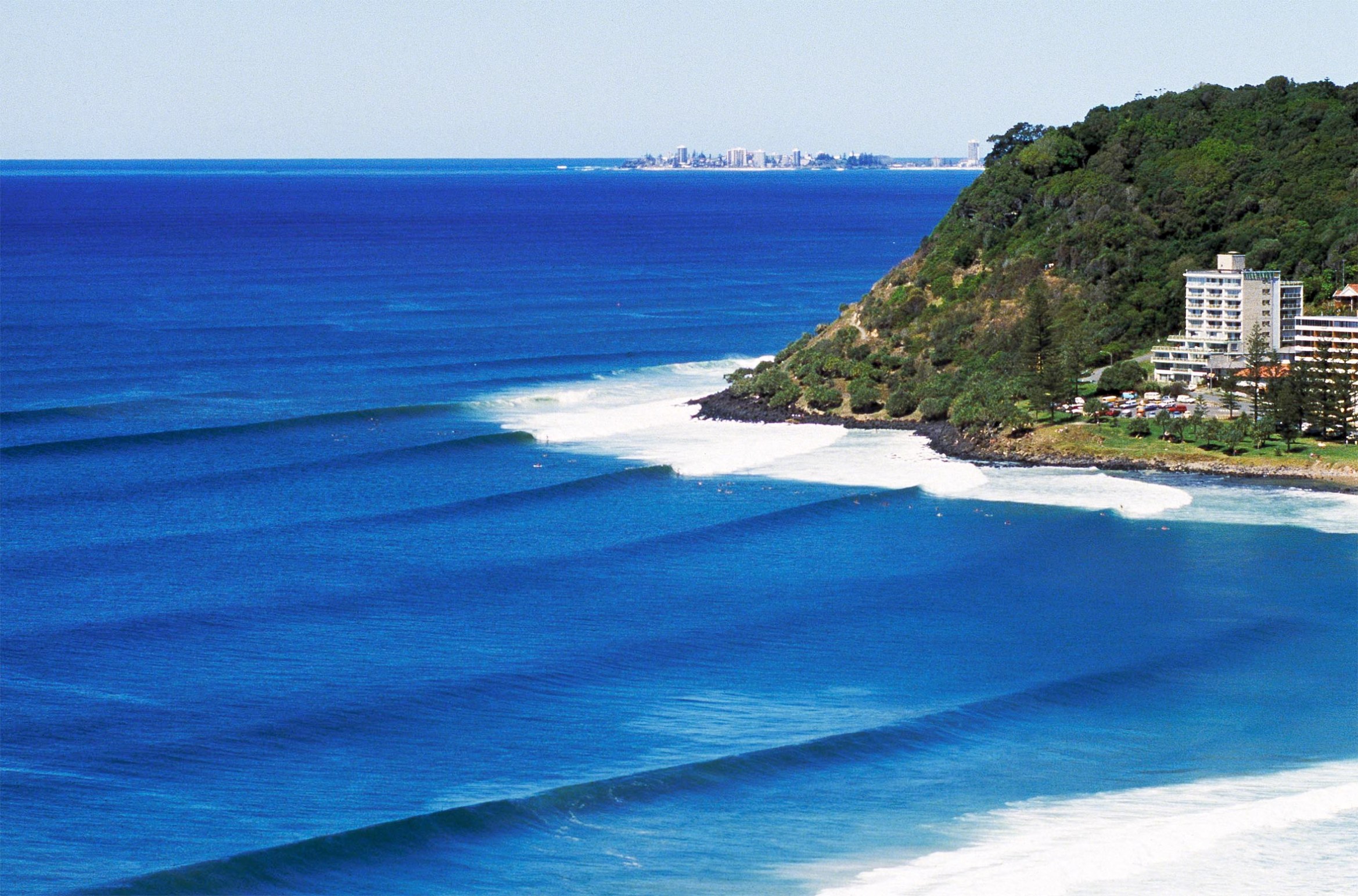 https://mdw-travel-data-us-east-1.s3.amazonaws.com/img/country/Australia/Burleigh-Heads-Beach/img_02.jpg