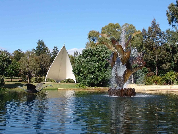 https://mdw-travel-data-us-east-1.s3.amazonaws.com/img/country/Australia/Burswood-Park/img_03.jpg