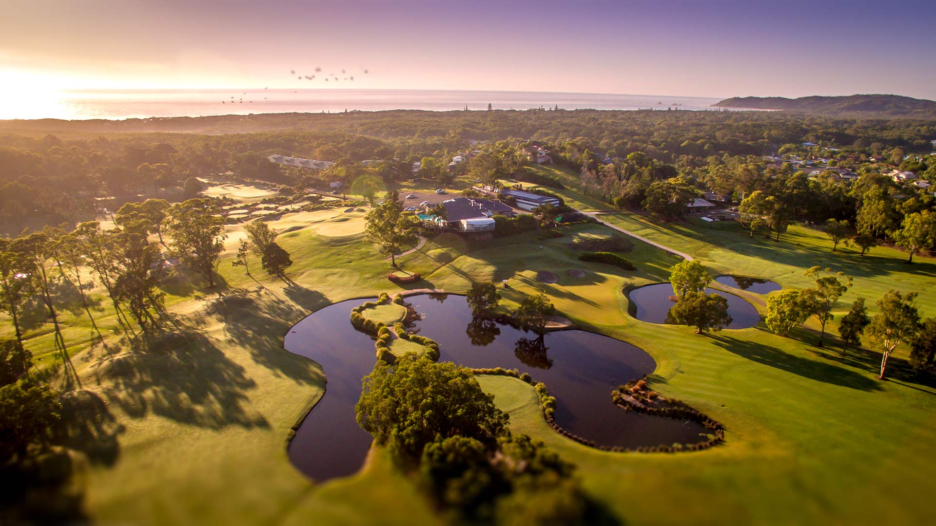 https://mdw-travel-data-us-east-1.s3.amazonaws.com/img/country/Australia/Byron-Bay-Golf-Club/img_01.jpg