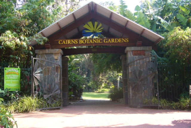 https://mdw-travel-data-us-east-1.s3.amazonaws.com/img/country/Australia/Cairns-Botanic-Gardens/img_02.jpg