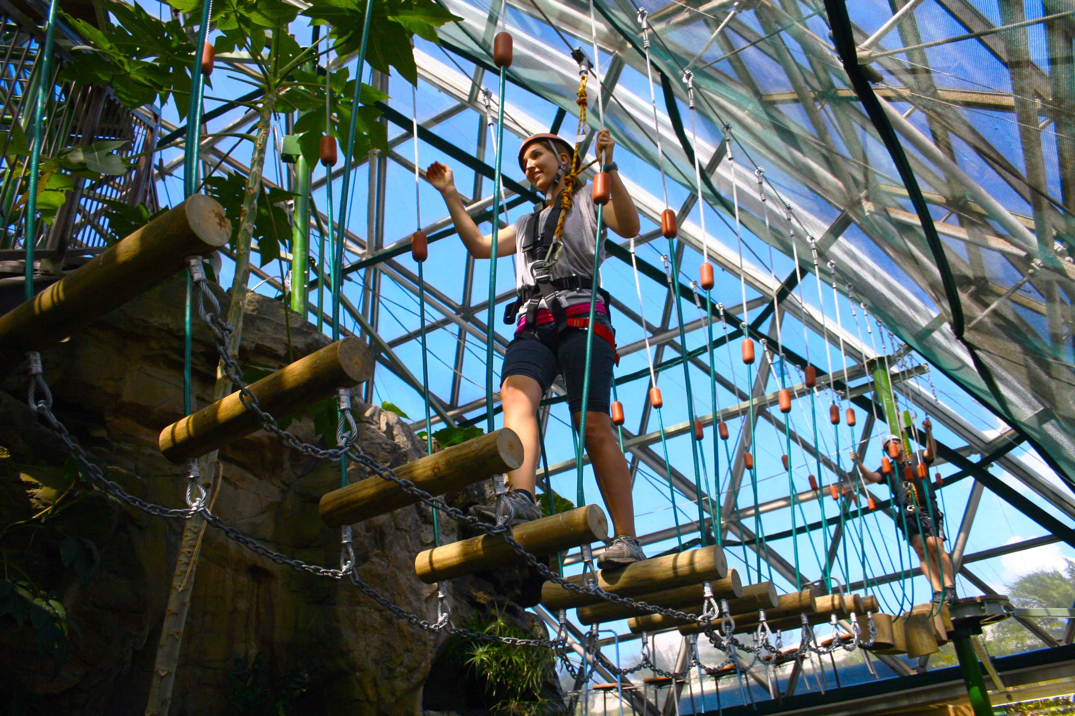 https://mdw-travel-data-us-east-1.s3.amazonaws.com/img/country/Australia/Cairns-Zoom-Mini-Golf/img_01.jpg