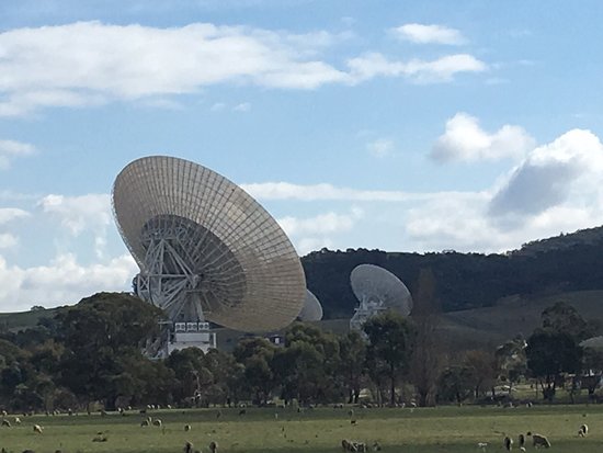 https://mdw-travel-data-us-east-1.s3.amazonaws.com/img/country/Australia/Canberra-Deep-Space-Communication-Complex/img_03.jpg