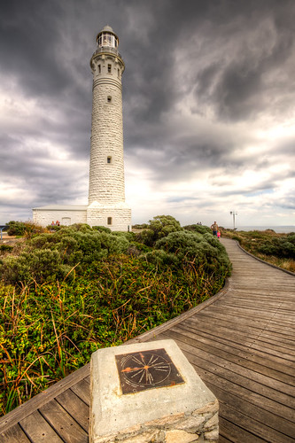 https://mdw-travel-data-us-east-1.s3.amazonaws.com/img/country/Australia/Cape-Leeuwin-Lighthouse/img_01.jpg