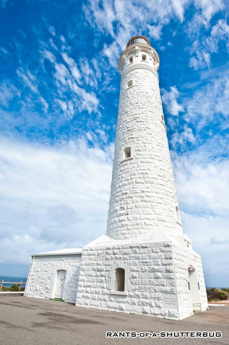 https://mdw-travel-data-us-east-1.s3.amazonaws.com/img/country/Australia/Cape-Leeuwin-Lighthouse/img_03.jpg