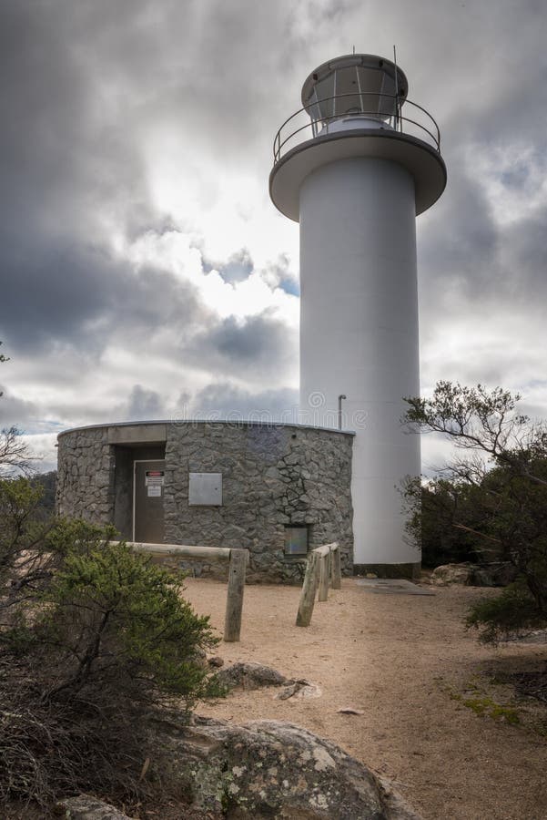 https://mdw-travel-data-us-east-1.s3.amazonaws.com/img/country/Australia/Cape-Tourville-Lighthouse/img_04.jpg