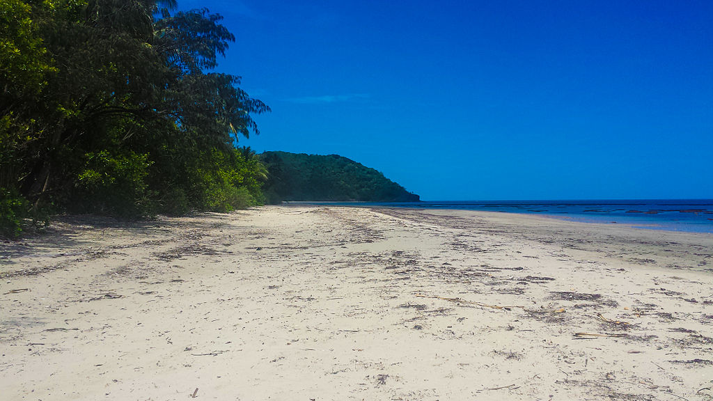 https://mdw-travel-data-us-east-1.s3.amazonaws.com/img/country/Australia/Cape-Tribulation/img_02.jpg