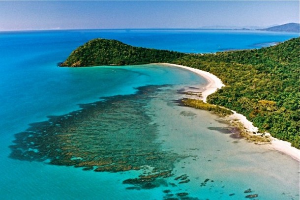 https://mdw-travel-data-us-east-1.s3.amazonaws.com/img/country/Australia/Cape-Tribulation/img_03.jpg