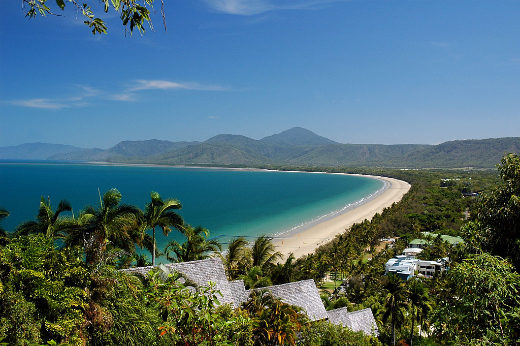 https://mdw-travel-data-us-east-1.s3.amazonaws.com/img/country/Australia/Cape-Tribulation/img_04.jpg